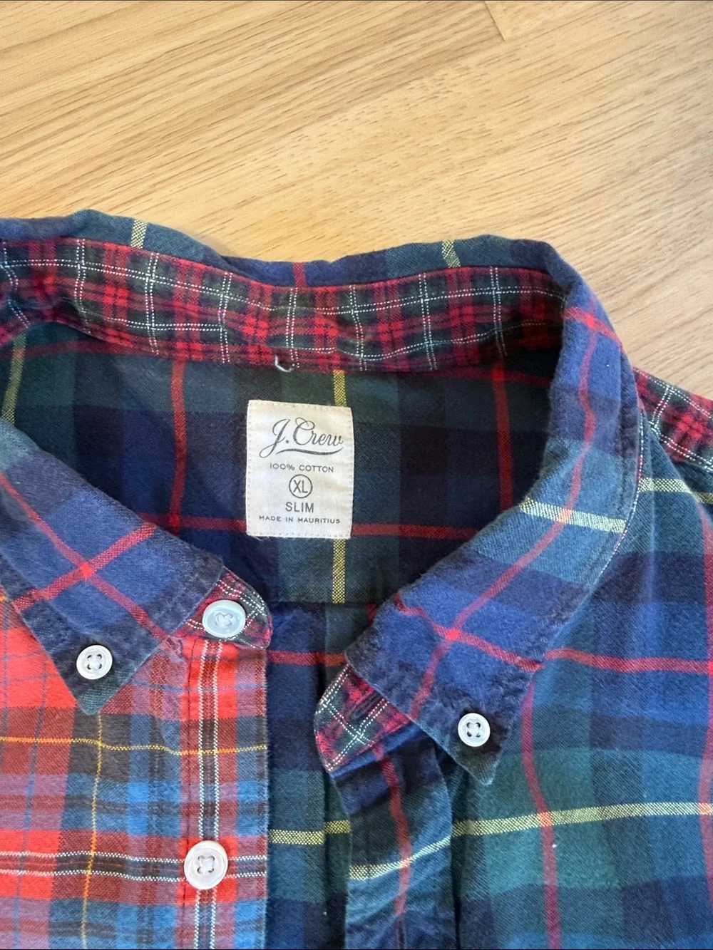 Vintage J. Crew Plaid Button-Up Long Sleeve Shirt in Red & Navy